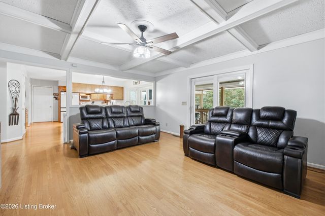 3617 Sundance Dr, New Albany, IN 47150