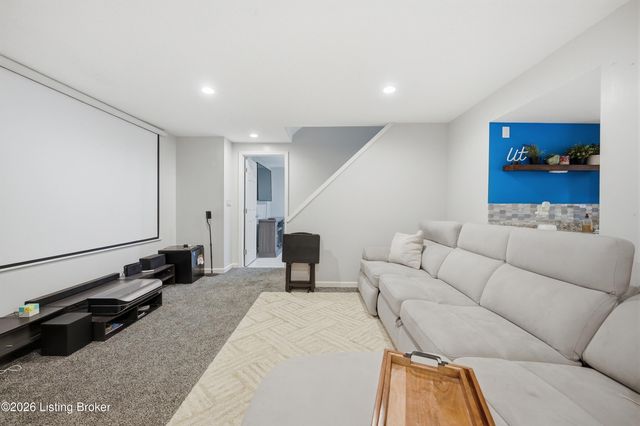 3617 Sundance Dr, New Albany, IN 47150