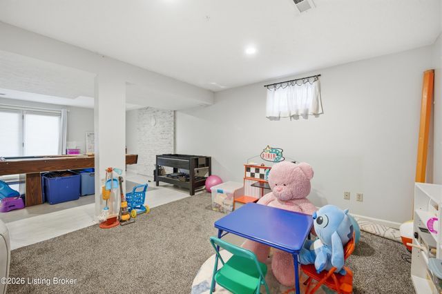 3617 Sundance Dr, New Albany, IN 47150