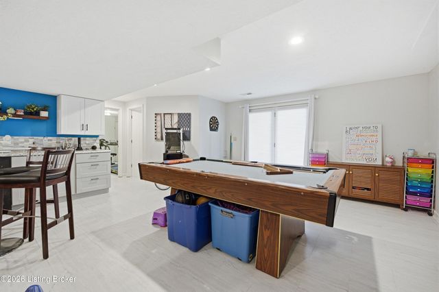 3617 Sundance Dr, New Albany, IN 47150