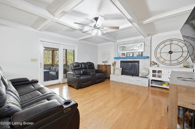 3617 Sundance Dr, New Albany, IN 47150