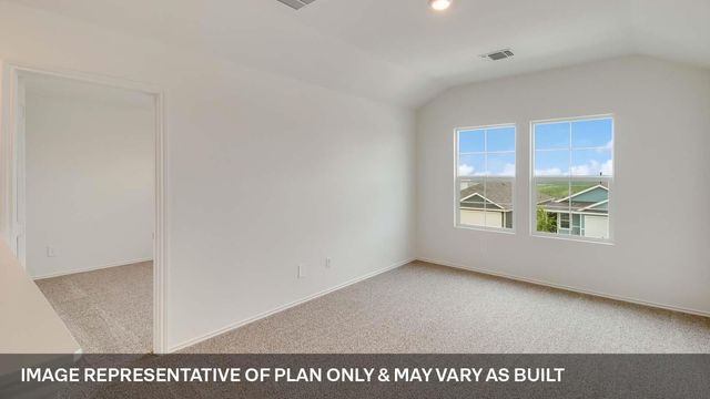 232 Arnold Loop, Uhland, TX 78640