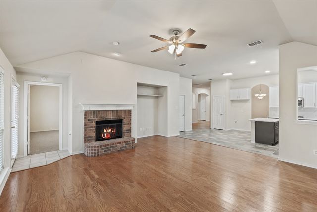 1032 Bending Oak Drive, Cedar Hill, TX 75104