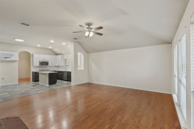 1032 Bending Oak Drive, Cedar Hill, TX 75104