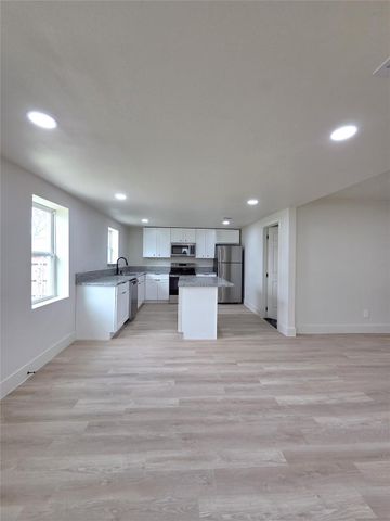 4607 Englewood Street, Houston, TX 77026