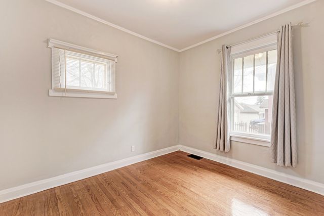 4915 Edward Avenue, Downers Grove, IL 60515