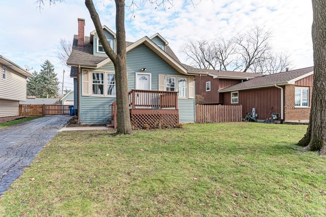 4915 Edward Avenue, Downers Grove, IL 60515
