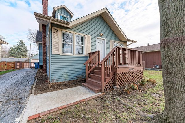 4915 Edward Avenue, Downers Grove, IL 60515