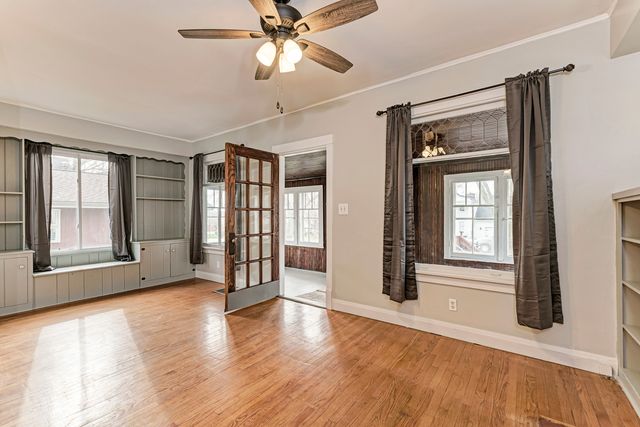 4915 Edward Avenue, Downers Grove, IL 60515