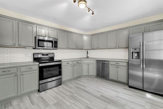 604 Tribeca Court, Charleston, SC 29414