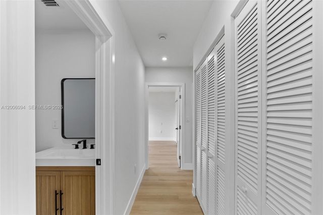 9660 Dominican Dr, Cutler Bay, FL 33189