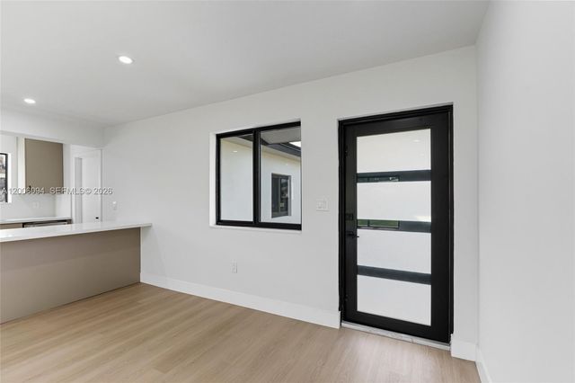 9660 Dominican Dr, Cutler Bay, FL 33189