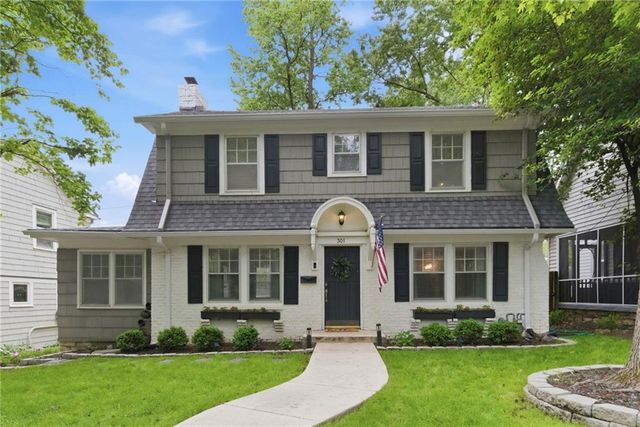 301 E 68 Terrace, Kansas City, MO 64113