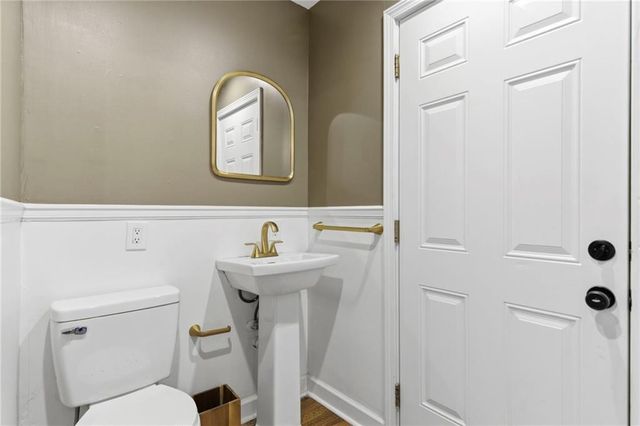 301 E 68 Terrace, Kansas City, MO 64113