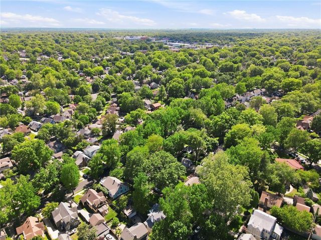 301 E 68 Terrace, Kansas City, MO 64113