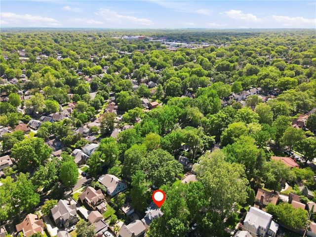 301 E 68 Terrace, Kansas City, MO 64113