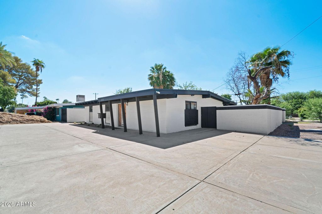 1003 E BETHANY HOME Road, Phoenix, AZ 85014 — photo 3