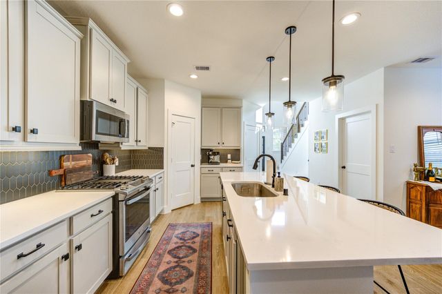 17758 Tree Of Heaven, Conroe, TX 77385