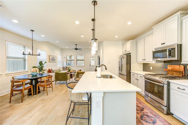 17758 Tree Of Heaven, Conroe, TX 77385