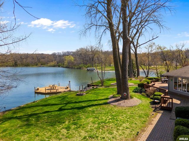 1806 S 14TH Street, Pekin, IL 61554