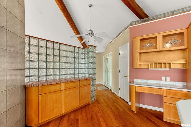 1806 S 14TH Street, Pekin, IL 61554