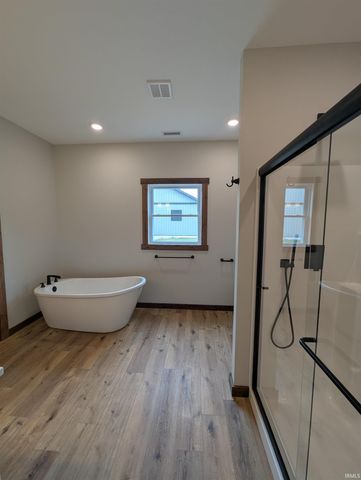 217 Poplar Street, Loogootee, IN 47553