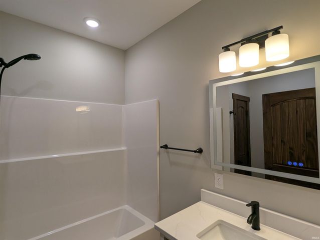 217 Poplar Street, Loogootee, IN 47553