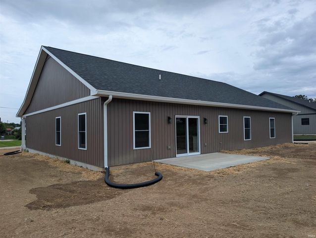 217 Poplar Street, Loogootee, IN 47553