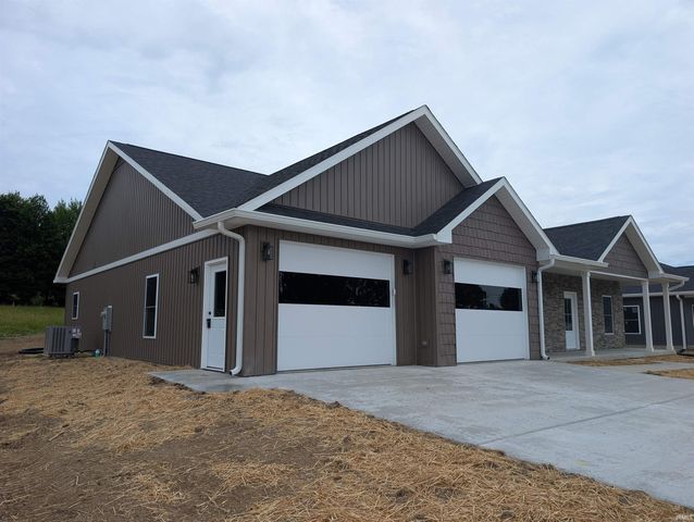 217 Poplar Street, Loogootee, IN 47553