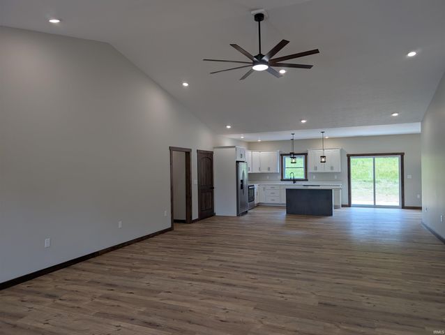 217 Poplar Street, Loogootee, IN 47553