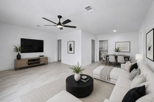 6134 Belmark Street, Houston, TX 77033