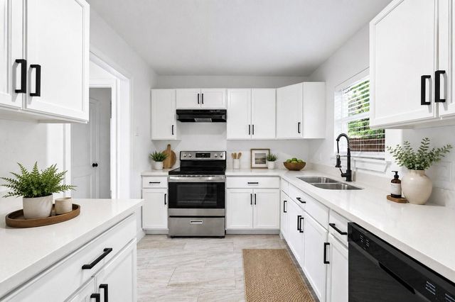 6134 Belmark Street, Houston, TX 77033