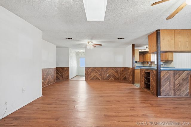 10611 E 112th Place N, Owasso, OK 74055