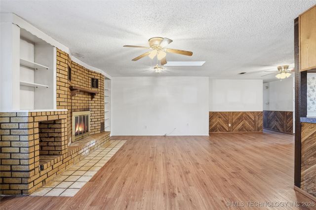 10611 E 112th Place N, Owasso, OK 74055