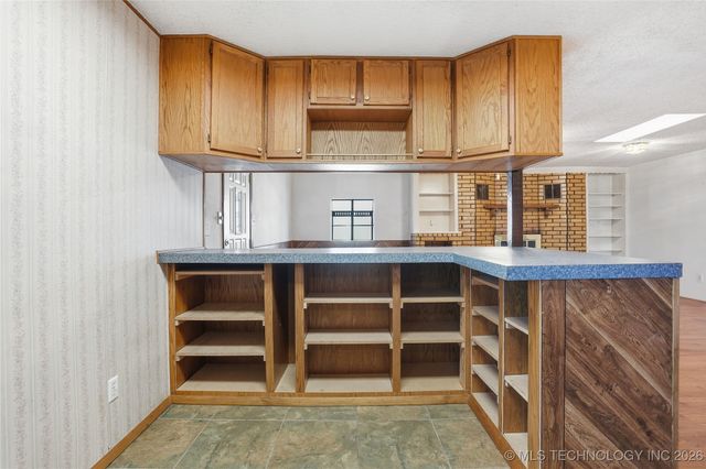 10611 E 112th Place N, Owasso, OK 74055