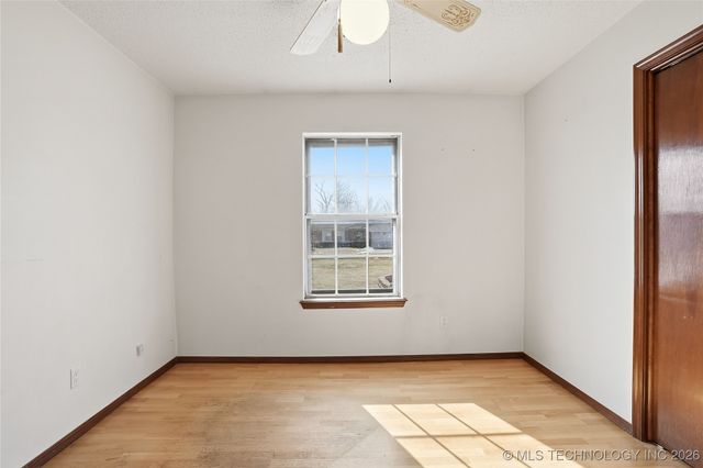 10611 E 112th Place N, Owasso, OK 74055