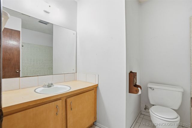 10611 E 112th Place N, Owasso, OK 74055