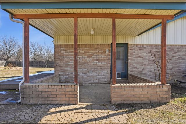 10611 E 112th Place N, Owasso, OK 74055
