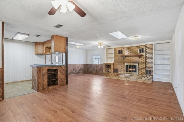 10611 E 112th Place N, Owasso, OK 74055