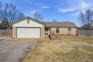 10611 E 112th Place N, Owasso, OK 74055
