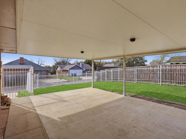 2110 Azalea Street, Denton, TX 76205