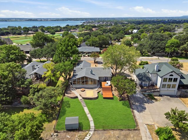 5123 Fairway Circle, Granbury, TX 76049
