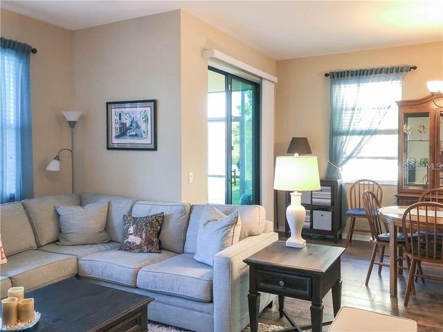 1941 MILKWEED TRACE, Lutz, FL 33558