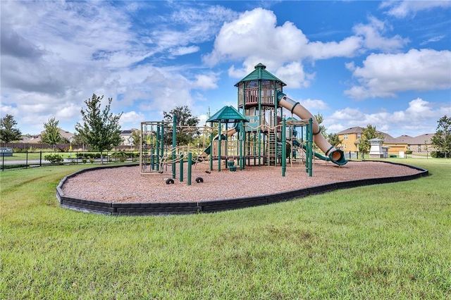 1941 MILKWEED TRACE, Lutz, FL 33558