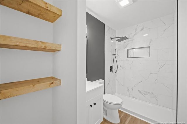 1854 Camelot Drive, Fayetteville, NC 28304