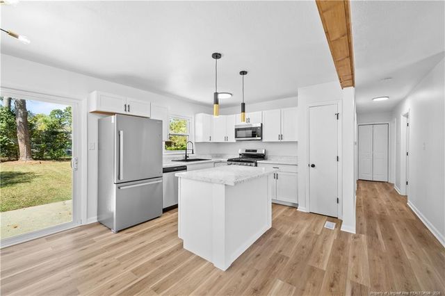 1854 Camelot Drive, Fayetteville, NC 28304