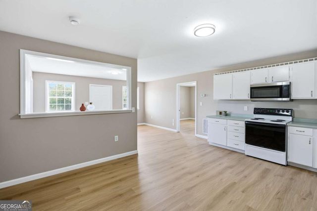 894 Lakeview Drive, Nicholson, GA 30565
