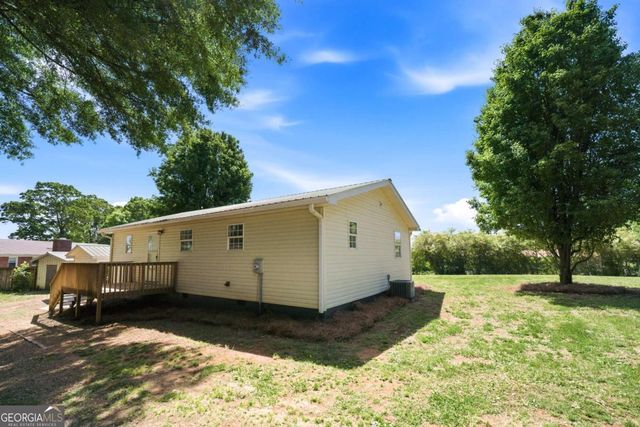 894 Lakeview Drive, Nicholson, GA 30565