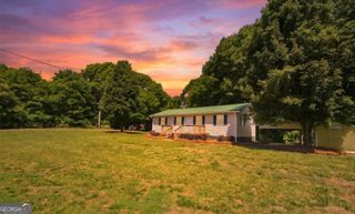 894 Lakeview Drive, Nicholson, GA 30565