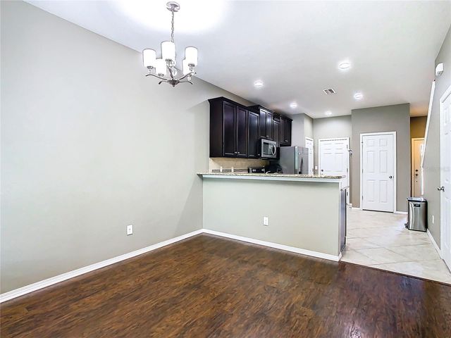 4907 WHITE SANDERLING COURT, Tampa, FL 33619